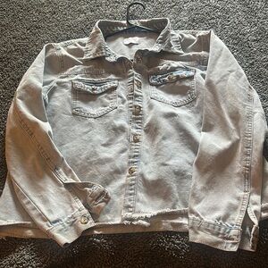 Jean jacket -nwot . Excellent condition
